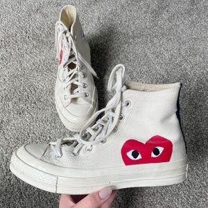 COPY - Comme des Garçons PLAY
× Converse Chuck Taylor® Hidden
Heart High Top Sn…